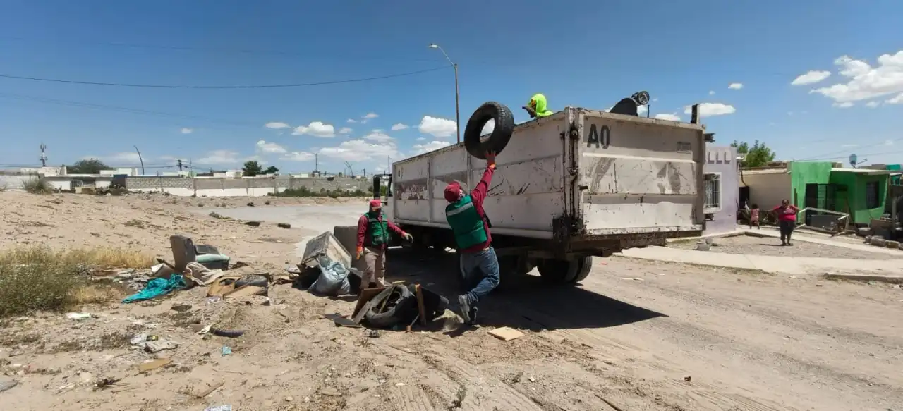 Intensifican acciones de limpieza y mantenimiento en Riberas del Bravo.