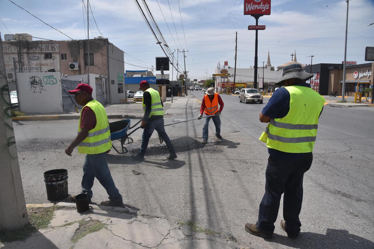 Reparan más de 2 mil baches durante agosto en Ciudad Juárez